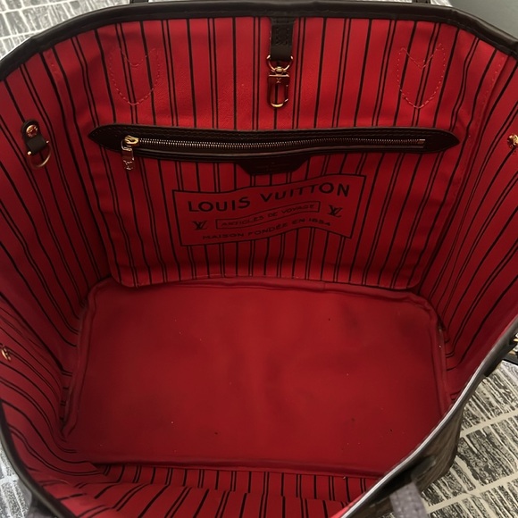 Authentic Louis Vuitton Neverfull Damier Ebene - Picture 3 of 6